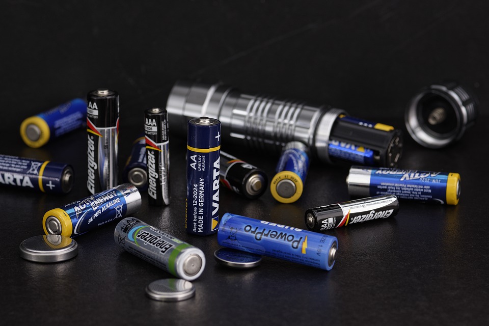 Batterien und Akkus – ressourcenintensive Energiespeicher